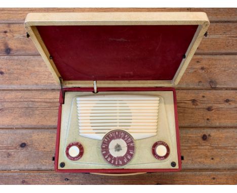 1950s Vintage Portable Radio. A 'My Lady Anne' CM430 Vidor valve radio. Red and cream bakelite and cloth, 1950s Vintage. Good