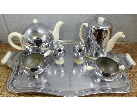 An Ever-Hot tea service and tray, tea pot lid damaged, (smashed) **PLEASE NOTE THIS LOT IS NOT ELIGIBLE FOR POSTING AND PACKI