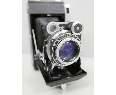 A Russian Moskva-5 camera, serial number 5941820 