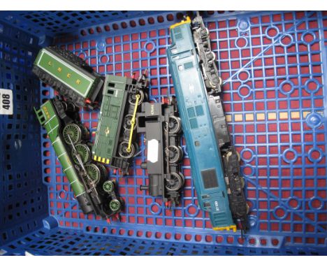 Four "OO" Gauge/4mm Unboxed Locomotives, Hornby (China 4-6-2 "Scotsman" LNER green R/No 4472, Hornby (China) Class 08 0-6-0 S