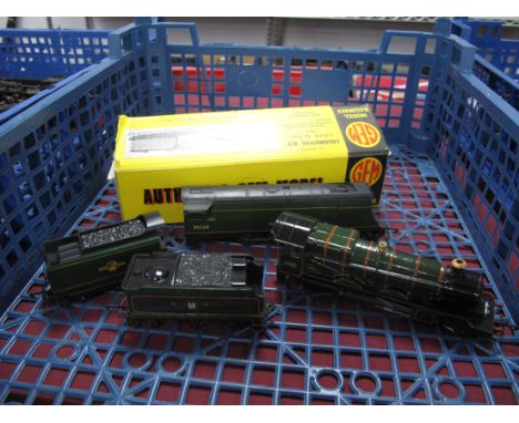 Two Triang T T Gauge Unboxed Steam Locomotives with Six Wheel Tenders, a 4-6-0 "Windsor Castle" GW green R/No 4082 and 4-6-2 