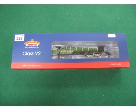 A Bachmann "OO" Gauge #35-200 Class V2 2-6-2 Locomotive and Tender, R/No 4791, LNER lined green (original),  (21 DCC), litera