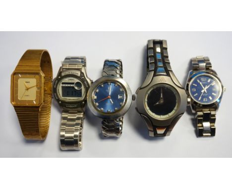 TISSOT GENTLEMAN'S AUTOMATIC WATCHwith a circular blue dial, date aperture, baton markers and sweep second hand, on a later e