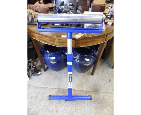 A Charnwood roller support stand