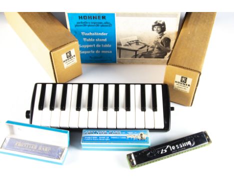 Hohner Melodicas / Harmonicas, three Hohner Melodicas, two Piano 20s, original boxes with cases (hardly used) a Melodica bass