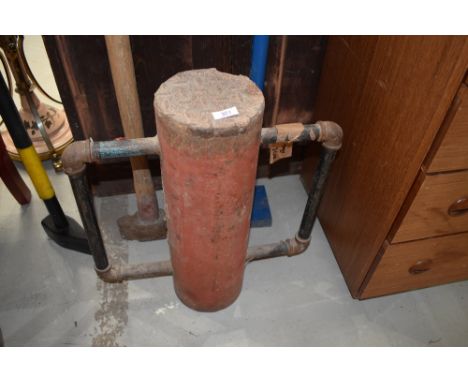 A manual post knocker