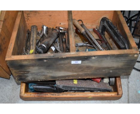 Two trays of vintage tools
