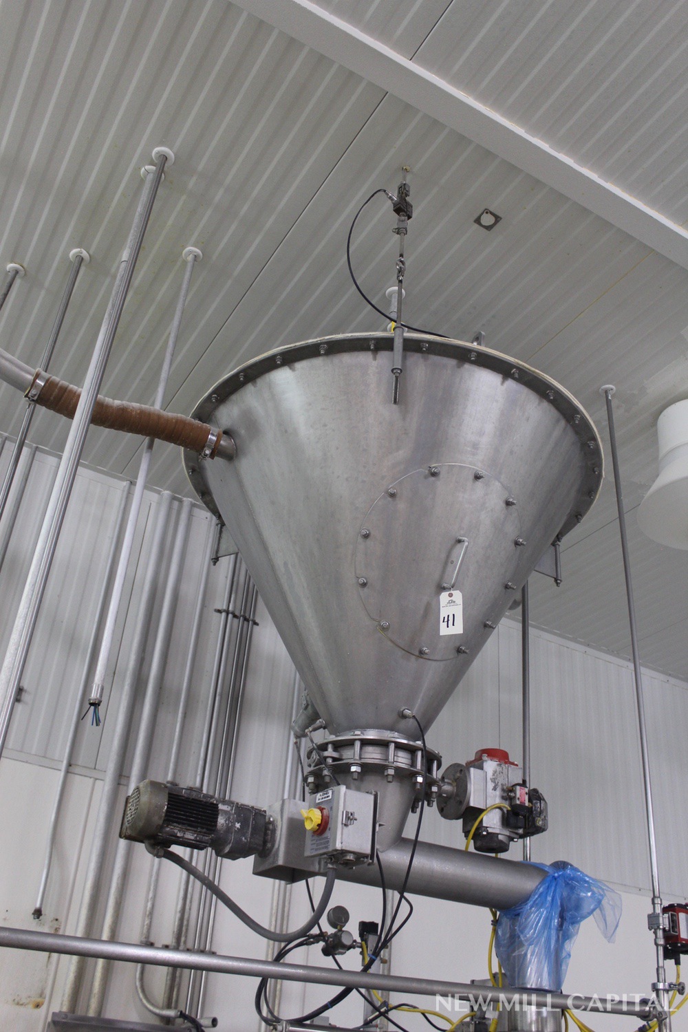 Flour Feed Hopper, W/ Pneumatic Bottom Dump & Auger Feeder Rigging & Loading Fee 150