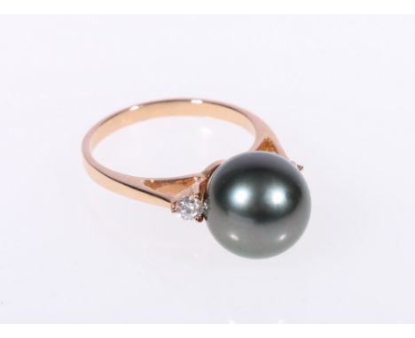 18ct gold Tahiti sea water pearl and diamond ring with NPJ guarantee, diamonds 0.16ct, size N, 4.6g CONDITION REPORT: Certifi