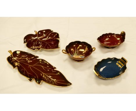 A collection of Carltonware Rouge Royale items to include water lilly twin handled bowl, leaf dishes etc (5) 