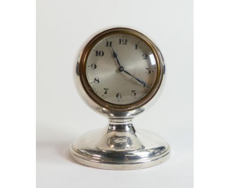 Silver cased filled desktop clock, hallmarked for Birmingham 1924, h.10.5cm. 