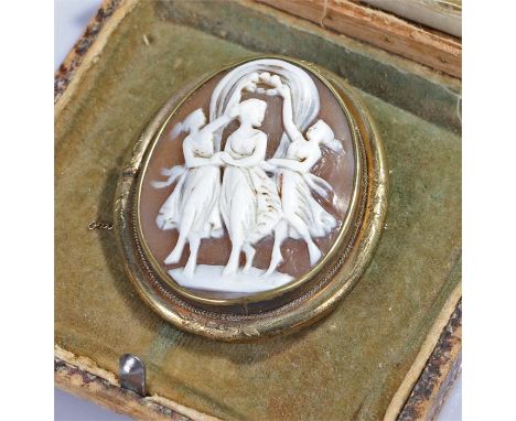 Victorian cameo brooch, with three figures