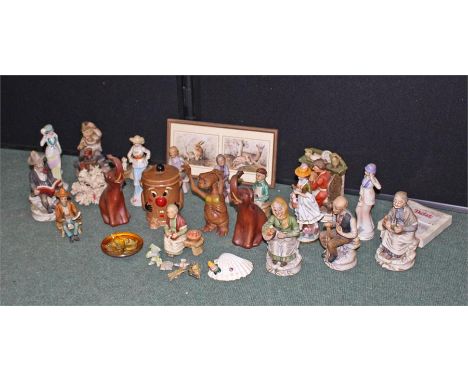 Wade miniature porcelain animals, including a dog, a butterfly. and a turtle, together with a quantity of ceramic figures (qt