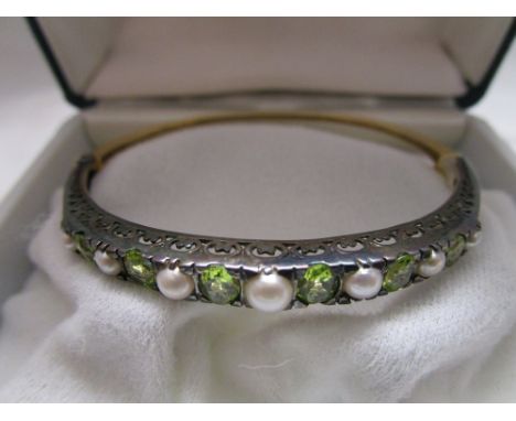 Gold peridot & pearl bangle