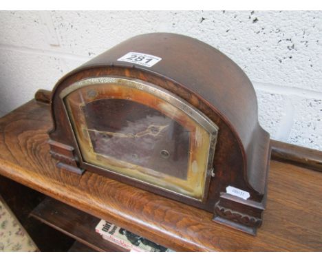 Oak mantle clock