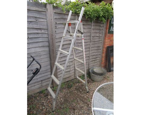 Aluminium step ladder