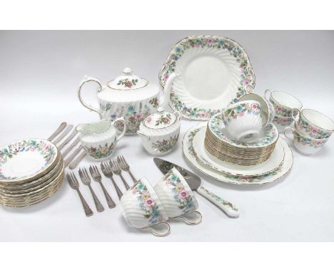 Aynsley Wild Tudor Tea Set, including eight cups, ten saucers, ten teaplates, tea pot, jug and lidded sugar bowl, cake plates