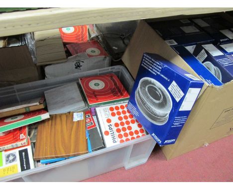 Kodak Ektalite 500 Slide Projector, together with approximately 27 Jessops rotary magazines, each holding 80 slides many fill