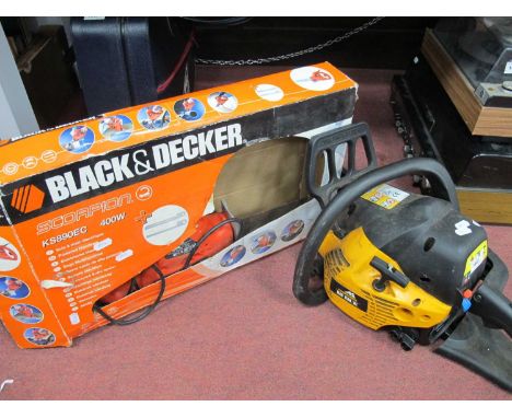 McCulloch Petrol Chainsaw Mac 838, Black and Decker Scorpion Saw. Untested Sld Only For Parts.