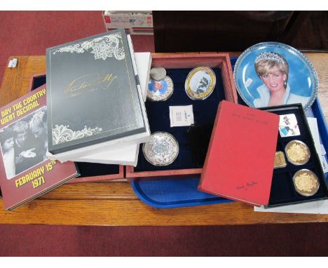 Commemorative Coins- Various issues in Incomplete Boxes, including 'The Day the Council Went Decimal', 'The Great Explorers',