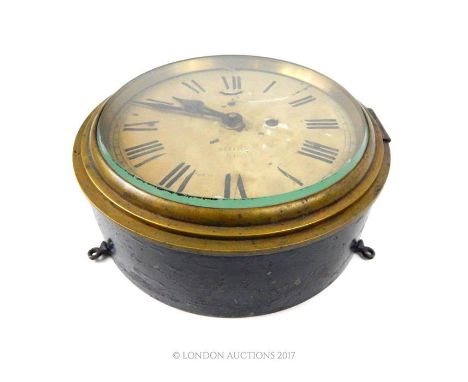 A 19th century, ships clock, with bevelled glass and brass fittings, Dia of face: 20 cm. (a/f)