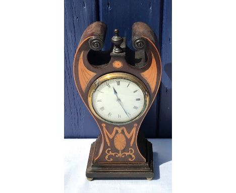 Good quality inlaid mantle clock, 28cms h.