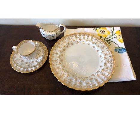 Fleur de Lys by Spode tea service to include cake plate, 6 x 8", 6 x 6'' plates, 6 x cups + saucers, milk jug and sugar basin