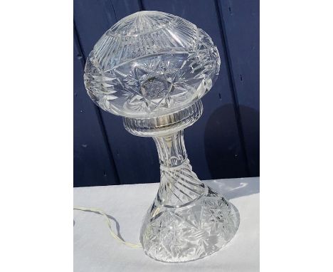 Cut glass lamp and shade, 30cms h approx, good condition.