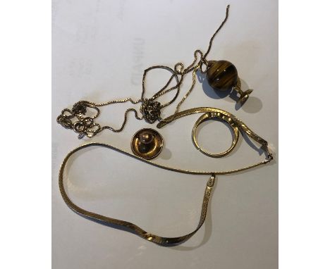 A quantity of 9 carat gold including globe, chain, approximate weight without globe - 7.9gms.