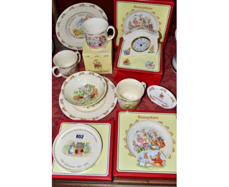 ELEVEN PIECES OF BOXED AND LOOSE ROYAL DOULTON BUNNYKINS GIFTWARE, comprising two boxed 20cm plates, a boxed 65th anniversary