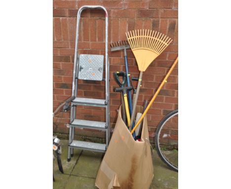 AN ALUMINIUM STEP LADDER 160cm high and a box of garden tools