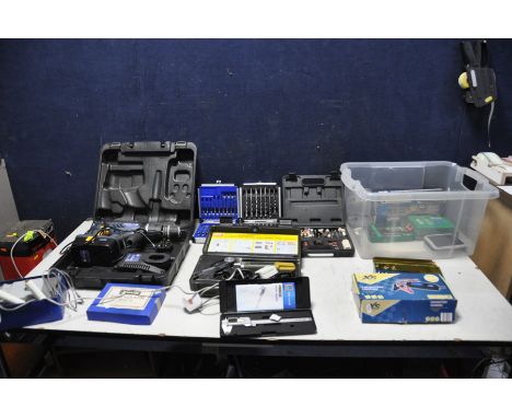 A TRAY CONTAINING POWER TOOLS including a Proxxon BSL220E Micromot, a Janik G4 Pyrography, an AutoXS battery charger (all PAT