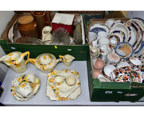 TWO BOXES AND LOOSE CERAMICS AND GLASSWARES, to include a sixteen piece Art Deco Crown Ducal Sunburst pattern tea set, a six 