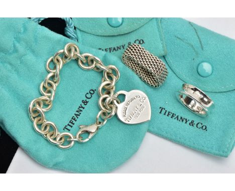 THREE PIECES OF 'TIFFANY &amp; CO' JEWELLERY, to include a silver somerset mesh ring, stamped 'T &amp; Co 925', ring size lea