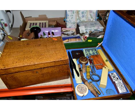 A BOX AND LOOSE VINTAGE SEWING AND HABERDASHERY ITEMS, to include two wooden boxes containing scissors, threads, fastenings, 