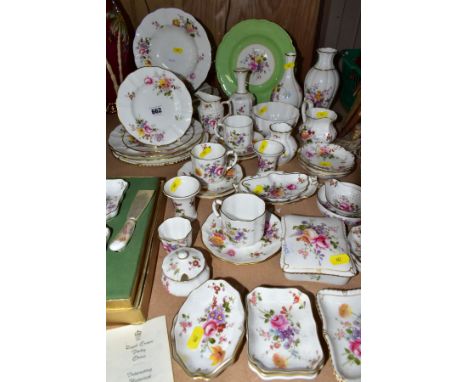 A QUANTITY OF ROYAL CROWN DERBY 'DERBY POSIES, CERAMICS ETC, to include a boxed butter and preserve set, two trios, a cup and