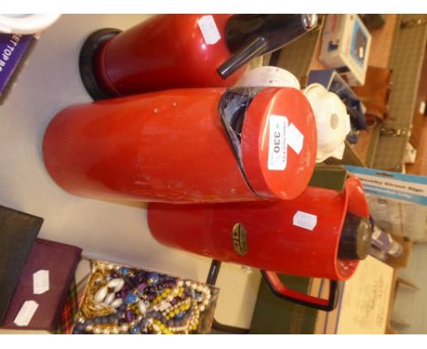 SPARKLETS SODA SYPHON, THREE THERMOS JUGS, SMALL SHAVING MIRROR; AND A BT. MODERN 'BIG BUTTON' DIGITAL TELEPHONE RECEIVER AND