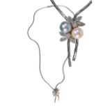 VINTAGE Collier 1970er Jahre, WG 585/000, im abgehängten Zierteil sitzen 2 Akoja-Perlen, D = ...