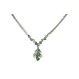 Collier 1970er Jahre, WG 585/000, vorne sitzen 9 Brillanten 0,55 ct (eingraviert), w-si, 7 ...