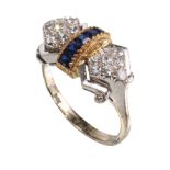 Ring, WG 750/000, 5 Saphire im Carré-Schliff ca. 0,3 ct (gelb gefast), 16 Diamanten ca. 0,32 ...
