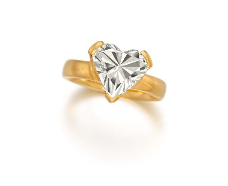 DIAMANT-RING. Herkunft: Deutschland. Datierung: Um 2000. Material: 750/- Gelbgold, Punze. Gesamtgewicht: ca. 9,5 g. EU-RM: 56