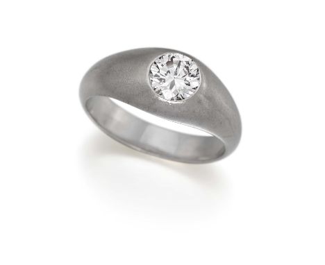 SOLITAIRE-RING. Herkunft: Deutschland. Material: 750/- Weißgold, Punze. Gesamtgewicht: ca. 10,5 g. EU-RM: 65. Diamanten: 1 Br
