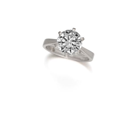SOLITAIRE-RING. Herkunft: Deutschland. Material: 750/- Weißgold, Punze. Gesamtgewicht: ca. 6,0 g. EU-RM: 53. Diamanten: 1 Bri