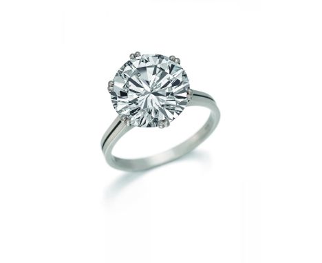 SOLITAIRE-RING. Material: Platin, Punze. Gesamtgewicht: ca. 6,5 g. EU-RM: 55. Diamanten: 1 Brillant 6,50 ct., D/VVS2, Proport