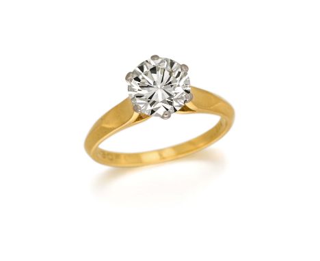 SOLITAIRE-RING. Material: 750/- Gelb-, Weißgold, Punze. Gesamtgewicht: ca. 5,0 g. EU-RM: 58. Diamanten: 1 Brillant ca. 2,2 ct