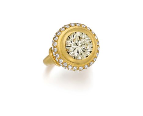 DIAMANT-RING. Herkunft: Deutschland. Datierung: Um 2000. Material: 750/- Gelbgold, Punze. Gesamtgewicht: ca. 15,5 g. EU-RM: 5