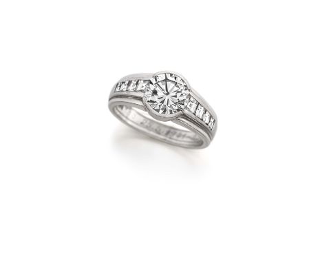 DIAMANT-RING. Herkunft: Deutschland. Datierung: Um 1990. Material: 750/- Weißgold, Punze. Gesamtgewicht: ca. 10,5 g. EU-RM: 6
