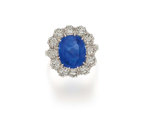 SAPHIR-DIAMANT-RING. Herkunft: Wohl Deutschland. Material: 750/- Weißgold, getestet. Gesamtgewicht: ca. 6,5 g. EU-RM: 56. Dia