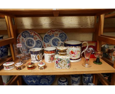 A mixed group of ceramics, to include a 19th century Grainger &amp; Co, Worcester loving cup, 12.5cm high. 