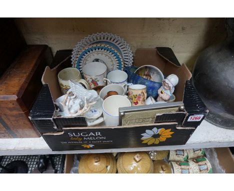 A mixed group of pottery and porcelain, to include Royal Worcester blush ivory. 